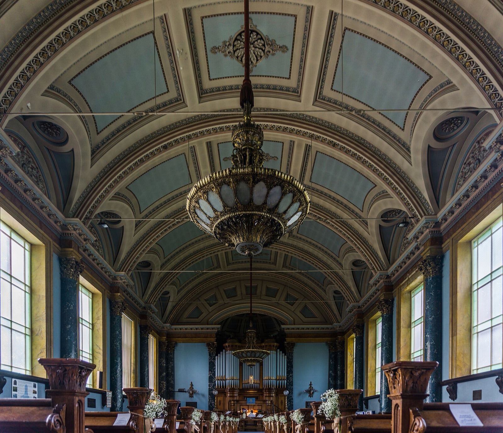 A whole town built for one mill in Saltaire, England